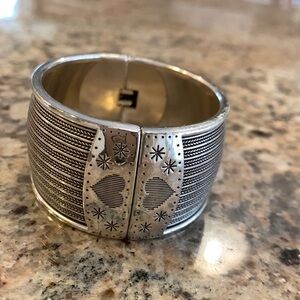 Brighton Silver Indie Heart Oval Hinged Clamper Bangle Bracelet Wide 2 1/4 inch